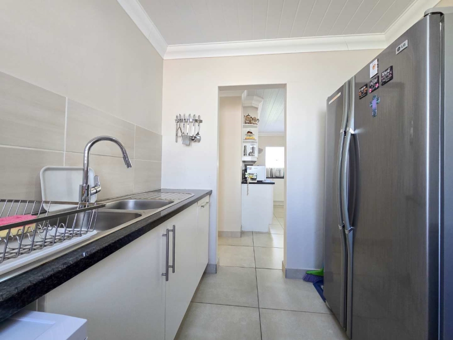 3 Bedroom Property for Sale in Stilbaai Wes Western Cape